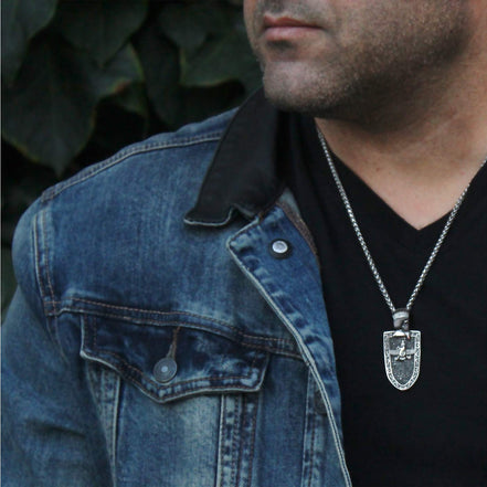 Cyrus The Great Farvahar Necklace Chain Persian King Necklace
