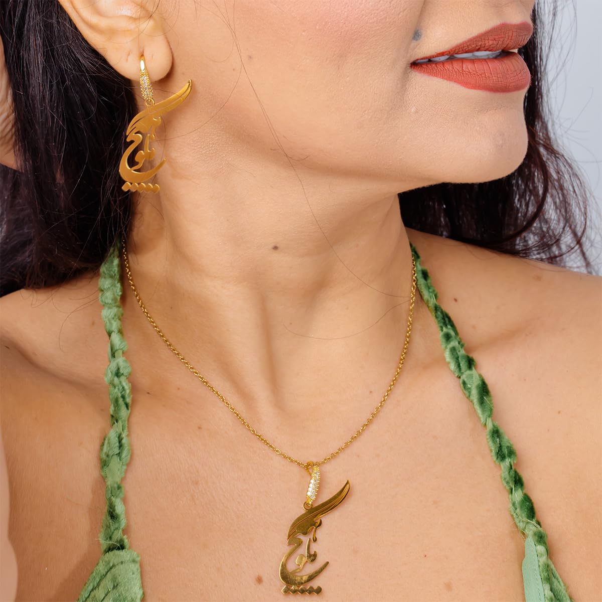 Asoodehdelan Persian Farsi Poem Hich Say Nothing Necklace Pendant Gift Rumi Poem Necklace