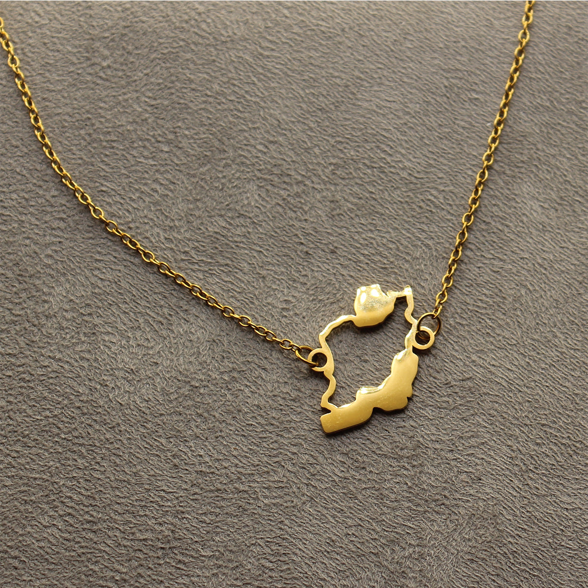1 Iran map necklace Choker