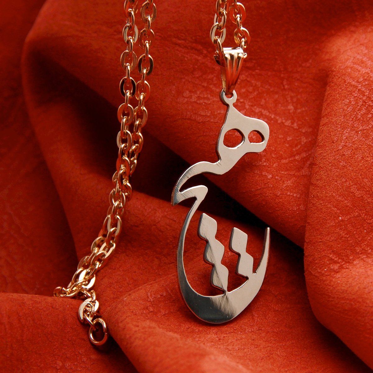Asoodehdelan Persian Farsi Hich Heech Nothing Necklace Chain Pahlavi Farvahar Persia Art Gift