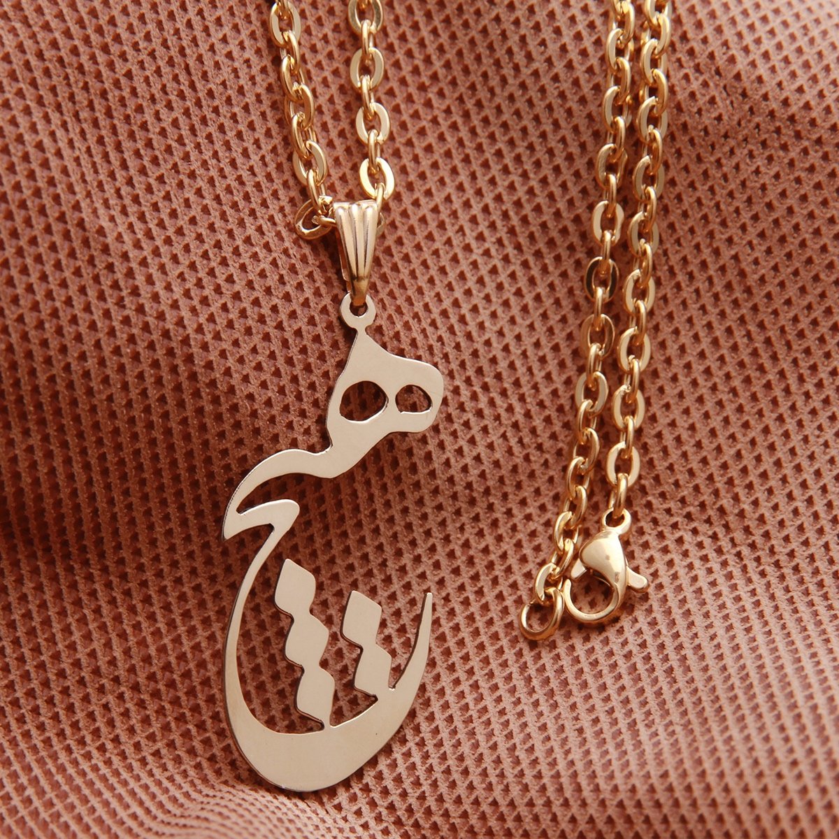 Asoodehdelan Persian Farsi Hich Heech Nothing Necklace Chain Pahlavi Farvahar Persia Art Gift